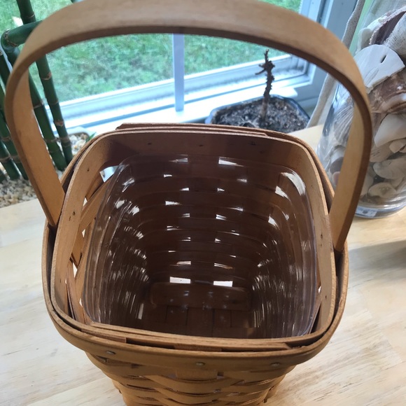 Longaberger Medium Peg Basket (1996) - Picture 5 of 5